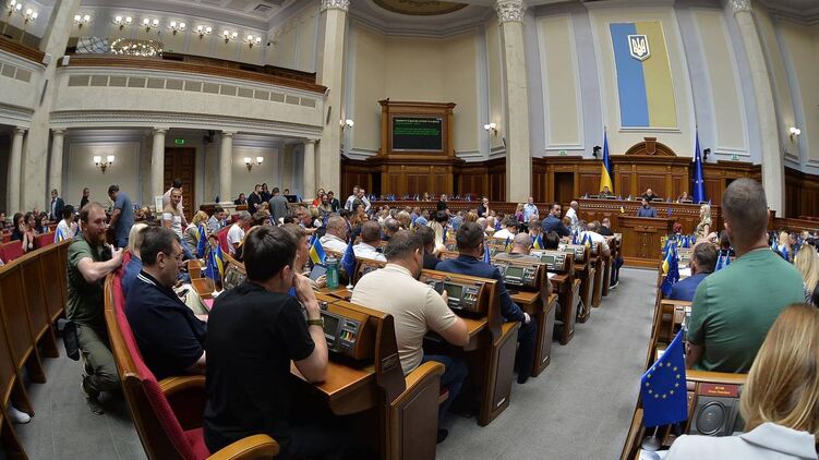 У Верховній Раді тривають дебати про декриміналізацію порнографії