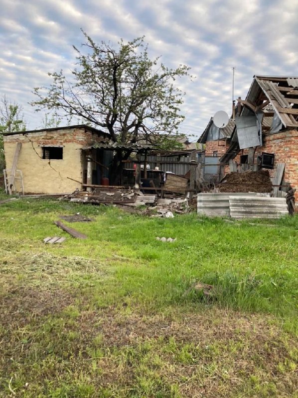 В Киеве утром в пятницу, 6 мая, горело здание на улице Бродовской (Голосеевский район).