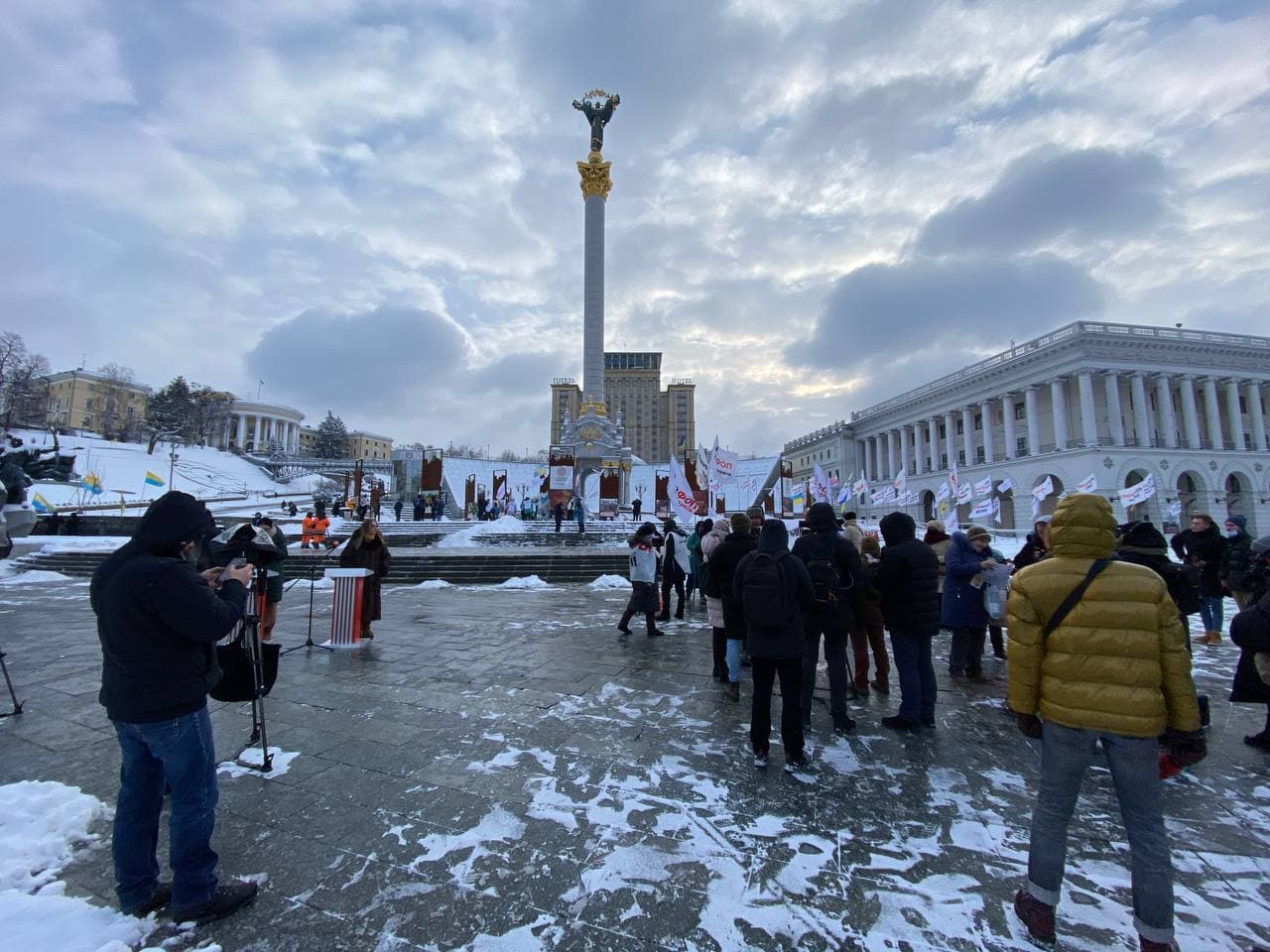 протест на майдане против повышения тарифов