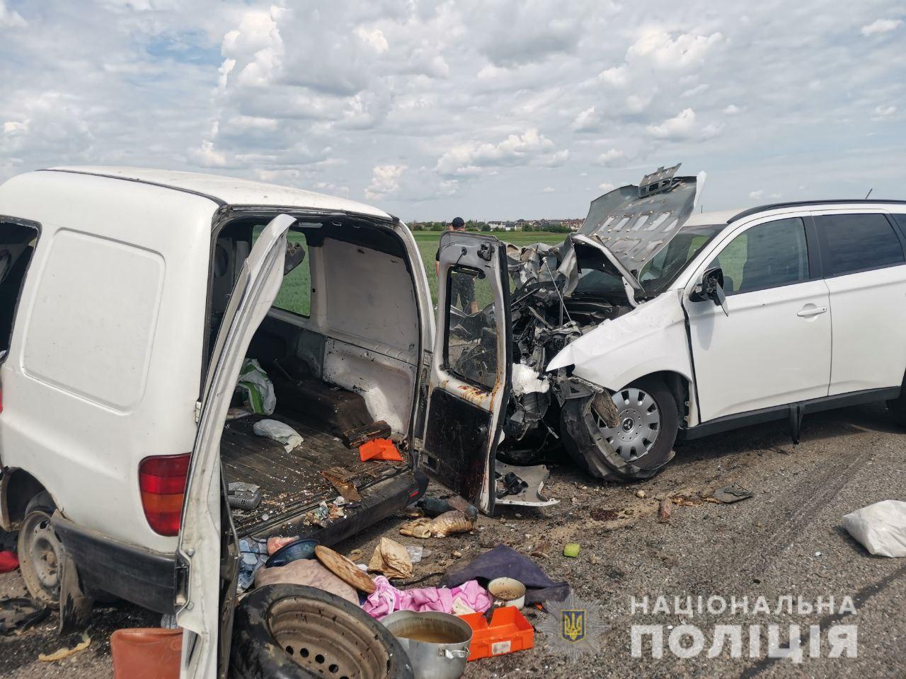 В Ровенской области произошла авария, погибли 2 человека. Фото: полиция