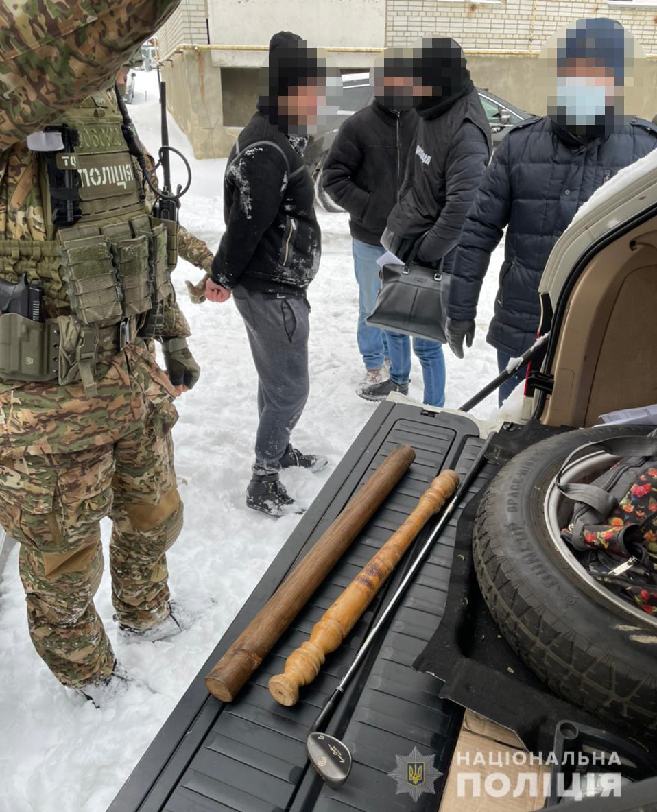 Львовские полицейские задержали банду похитителей людей. Скриншот  https://lv.npu.gov.ua/news/podiya/lvivski-policzejski-zatrimali-zlochinne-ugrupovannya-na-choli-zi-smotryashhim/