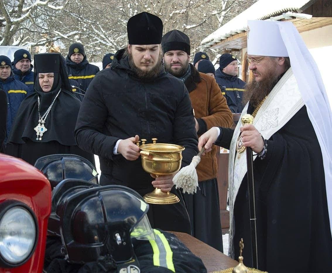 При монастыре создали пожарную команду